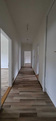 Erstbezug nach Sanierung: 4-Zimmer-Dachgeschosswohnung in Baden-Baden Weststadt