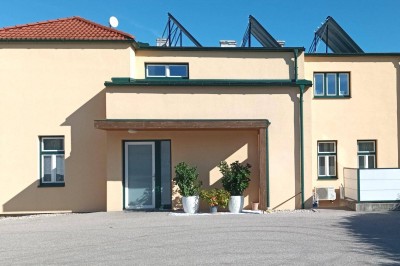 Gepflegte 2-Zimmer-Wohnung direkt in Langenlois!