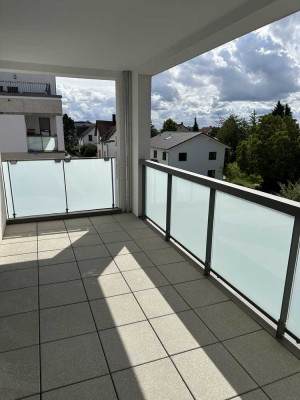 Erstbezug! Stilvolle 3-Zi-Neubauwohnung mit EBK, TG Stellplatz und Balkon