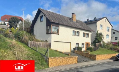 Einfamilienhaus mit großem Grundstück in Bad Camberg-Würges!