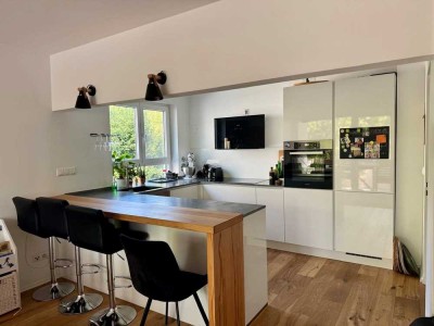 Moderne 3-Zimmer-Wohnung mit gehobener Innenausstattung in Wiesbaden - Südost