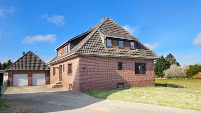 Ideal als Zweifamilienhaus oder Generationenhaus – Charmantes Haus mit großem Garten in Ristedt