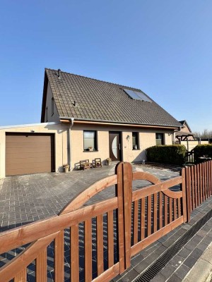 Courtagefrei! Neuwertiges Einfamilienhaus in familienfreundlicher Lage