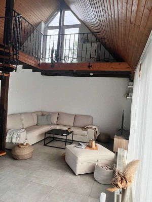 Besondere Dachgeschosswohnung mit 2 grossen Dachterrassen