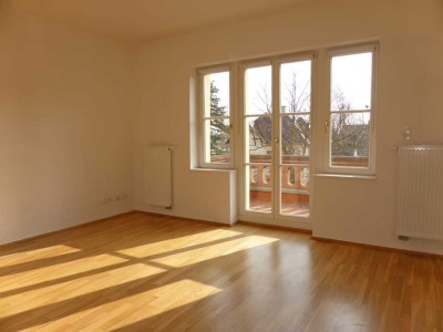 Vermietete 4-Raum-Wohnung mit Stellplatz im hochwertig sanierten Wohnensemble "Hoffmans Gärten" !!