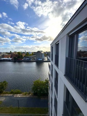 Maritime Stadtoase - zwei Zimmer direkt an der Spree!