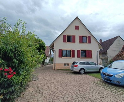 Zweifamilienhaus in Umkirch, OG-Whg. mit ca. 103 m² zum Bezug frei