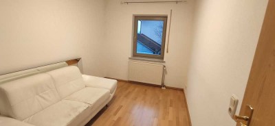 2-Zimmer-Wohnung mit Balkon und Außenstellplatz in Passau-Neustift