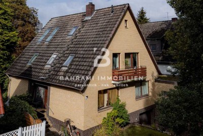 Charmante Maisonette im Zweifamilienhaus mit wohnlichem Dachgeschoss
