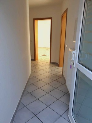Ihr gemütliches Zuhause in ruhiger Lage: 2-Zimmer-Wohnung mit Terrasse & Stellplatz in Neulußheim