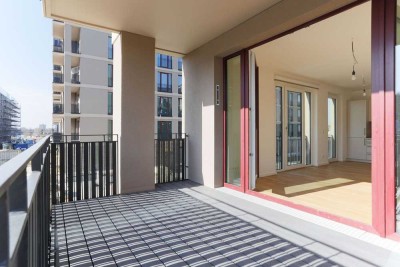 Moderne 2-Zi.-Wohnung am Wasser mit großer Loggia und durchdachtem Grundriss