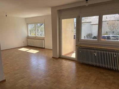 Update - Schöne & helle 4.5 Zimmer Wohnung mit Balkon und Terrasse