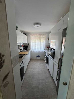 Attraktive Wohnung mit 3 Zimmern und Balkon in zentraler Lage