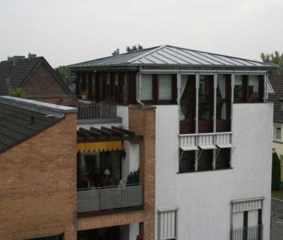 Außergewöhnliche Maisonette Wohnung, große Dachterrasse