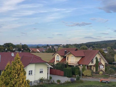 Gepflegte 2-Zimmer-Maisonette-Wohnung mit Balkon und Einbauküche in Mahlberg