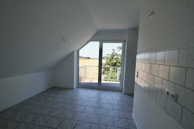 2 zimmer Wohnung in Herzen von Herzogenrath, inkl einbau Küche und Garage