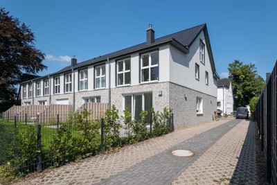 westimmobilien: Neubau-Erstbezug  vor den Toren Hamburgs…Stylisches und familiengerechtes ERH