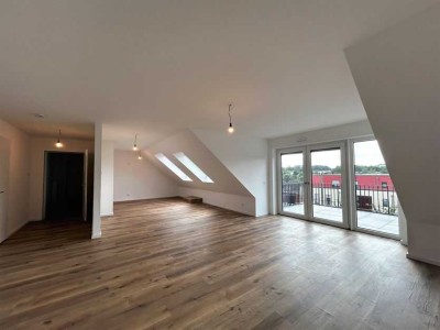 Neuwertige 2-Zimmer Dachgeschosswohnung mit Balkon in Aplerbeck
