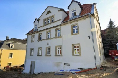 ERSTBEZUG:  6-Zimmer-Maisonette-Wohnung mit zwei großen Balkon in Freital - Kleinnaundorf