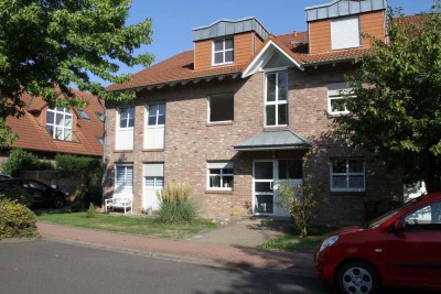 Geräumige 3 Zimmer Wohnung mit Balkon Neue Einbau Küche und Tiefgarage in Baesweiler