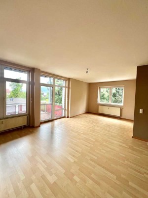 Lichtdurchflutete 2-Zimmerwohnung mit Balkon und Einbauküche im Herzen von Winterlingen