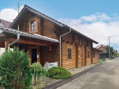 Charmantes Holzblockhaus mit Wohlfühlcharakter