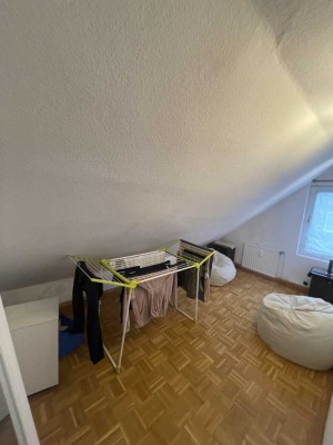 Schöne möbelierte 2-Zimmer-Wohnung mit EBK in Holzminden