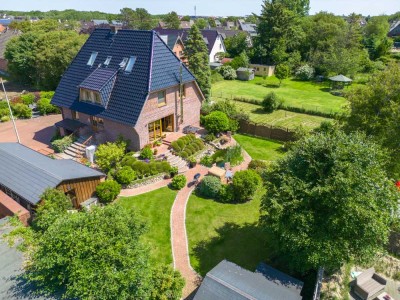 Großes Einzelhaus mit 4 WE eingebettet in ruhiger Lage von Tinnum
