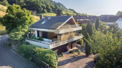 Architektenhaus in herrlicher Aussichtslage von Baden-Baden Neuweier