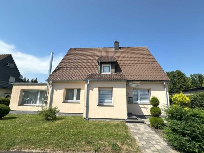 Freistehendes Einfamilienhaus mit Garage in schöner Wohnlage von Halver zu verkaufen