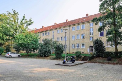 Einziehen und wohlfühlen: Zentrale 3-Zimmer-Wohnung // 2.OG rechts