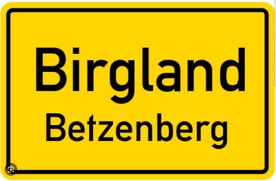 Mehrparteienhaus mit Weitblick, Wert und Wärme