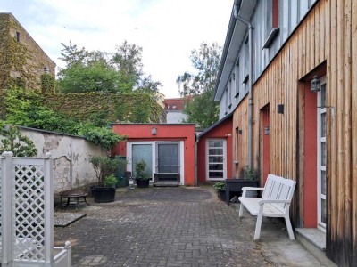 EIN GROSSZÜGIGES WOHNHAUS MIT KLEINEM GRUNDSTÜCK!
