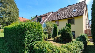 Doppelhaushälfte mit Garage und sonniger Terrasse!