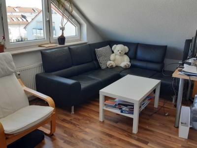 sofort frei! Maisonette Wohnung mit 4,5 Zimmer, EBK + Balkon