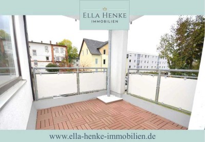 Schöne, große 3-Zimmer-Wohnung mit Balkon, moderner Einbauküche + PKW-Stellplatz....