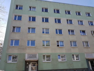 Wohnung frei, nahe Universitäts Klinikum!