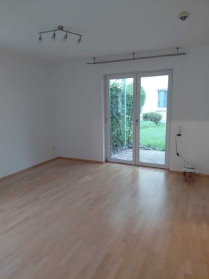 Barrierefreie 1,5-Zimmer-EG-Wohnung mit Terrasse im Betreuten Wohnen