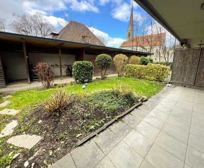 Zentrale 2-Zimmer-Gartenwohnung mit Carportabstellplatz