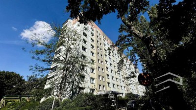 Helle 2-Zimmer-Wohnung mit Loggia in attraktiver Lage nahe der HTW & Tierpark Berlin