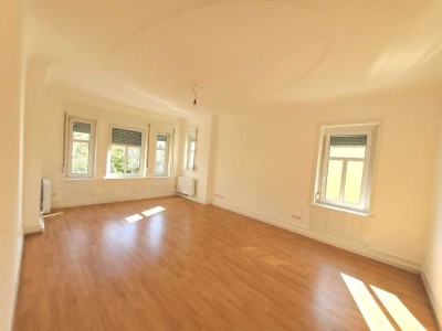 großzügige 3-Zimmer-Altbauwohnung mit viel Charme Nähe Kurpark in Bad Cannstatt