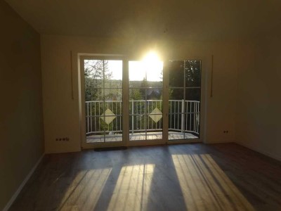 Ruhige 4,5-Raum-Maisonette-Wohnung mit Balkon und EBK In Zirndorf/Wieherhof