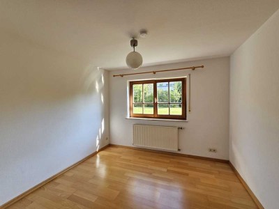 Gepflegte Souterrain Wohnung in Keltern-Weiler