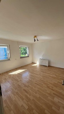 Charmante 1-Zimmer-Wohnung mit Stellplatz in Walheim