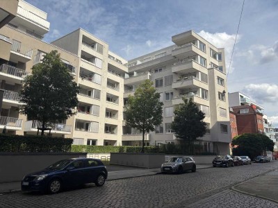 Moderne 2-Zimmer-Wohnung mit Balkon und EBK im Stephaniviertel