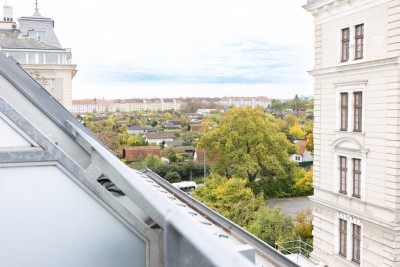 Gut geschnittene Dachgeschosswohnung mit Terrasse
