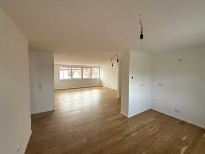 ** Wohnen im Herzen Metzingens - kernsanierte 3-Zimmer Wohnung mit tollem Ausblick **