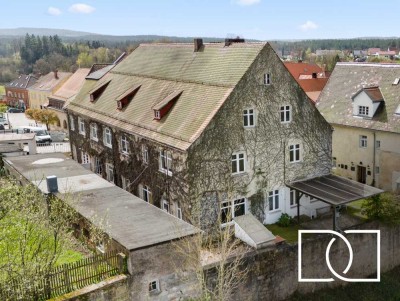 Historisches Schmuckstück! Wohnhaus in zentraler Innenstadtlage mit denkmalgeschütztem Fabrikgebäude