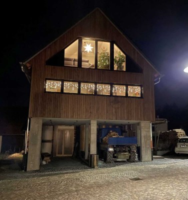 Exklusive 3,5-Zimmer-Wohnung in DHH mit Balkon und EBK in Ettlingen-Spessart