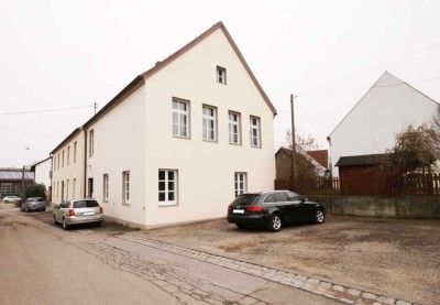 "Alte Schule" Helle und großzügige 4,5 Zimmer Wohnung in ruhiger Lage!